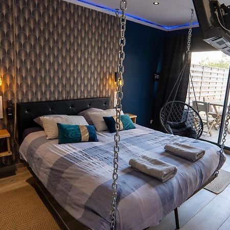 Capsule Temps Suspendu - Balneo, Home Cinema & Billard Valenciennes Exterior foto