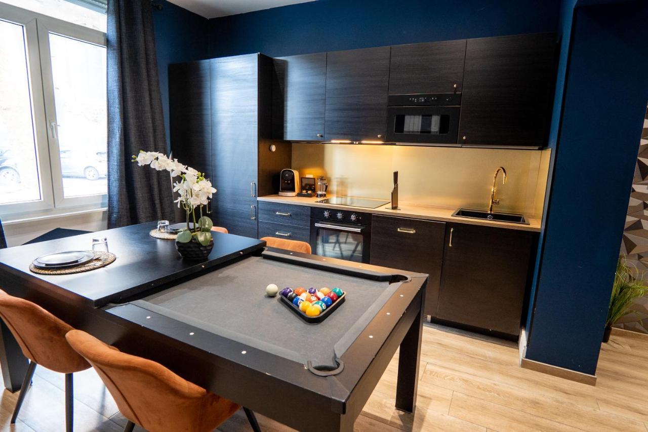 Capsule Temps Suspendu - Balneo, Home Cinema & Billard Valenciennes Exterior foto