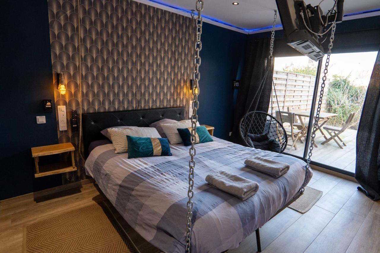 Capsule Temps Suspendu - Balneo, Home Cinema & Billard Valenciennes Exterior foto