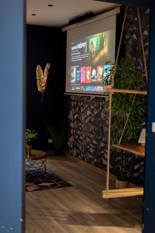 Capsule Temps Suspendu - Balneo, Home Cinema & Billard Valenciennes Exterior foto