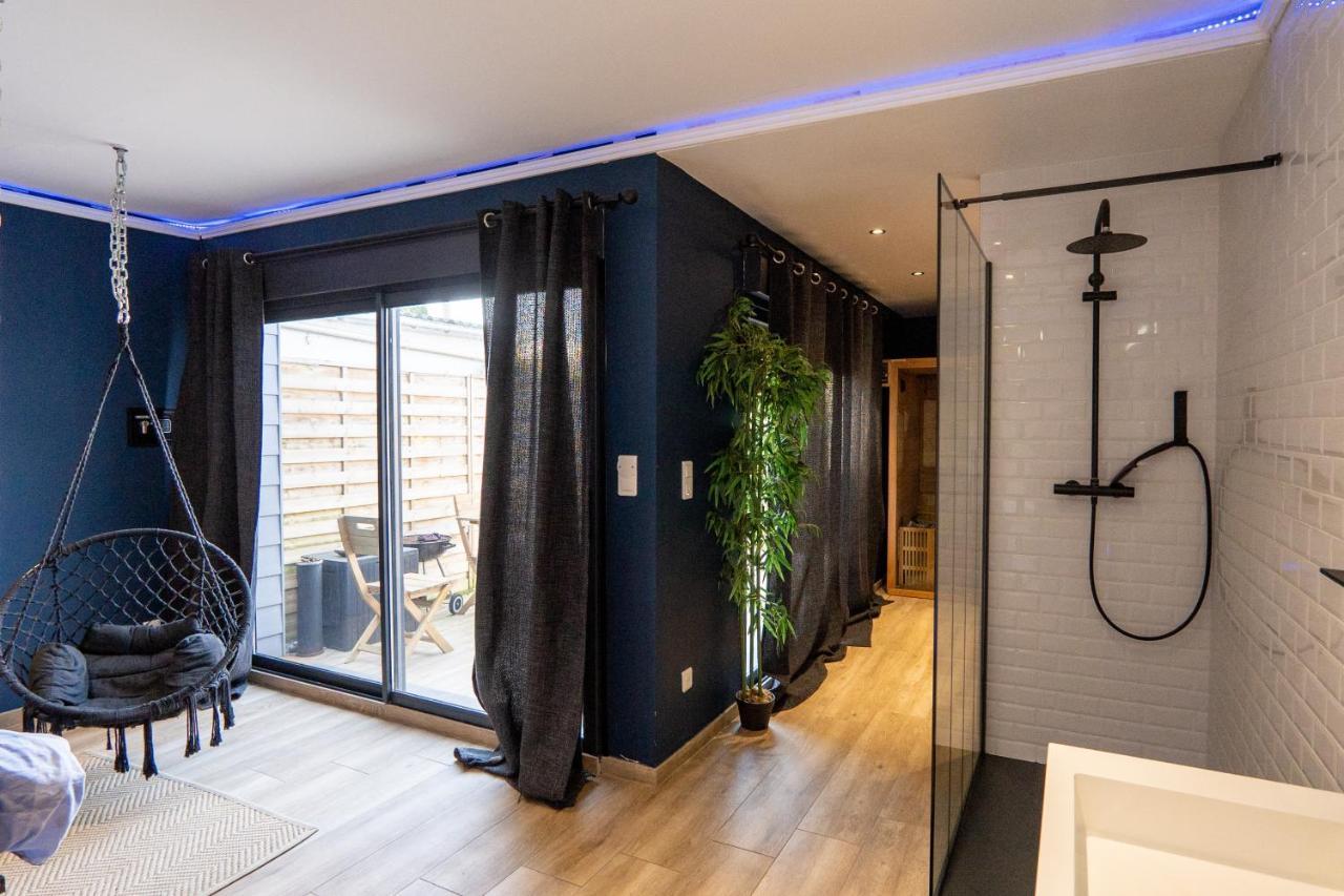 Capsule Temps Suspendu - Balneo, Home Cinema & Billard Valenciennes Exterior foto